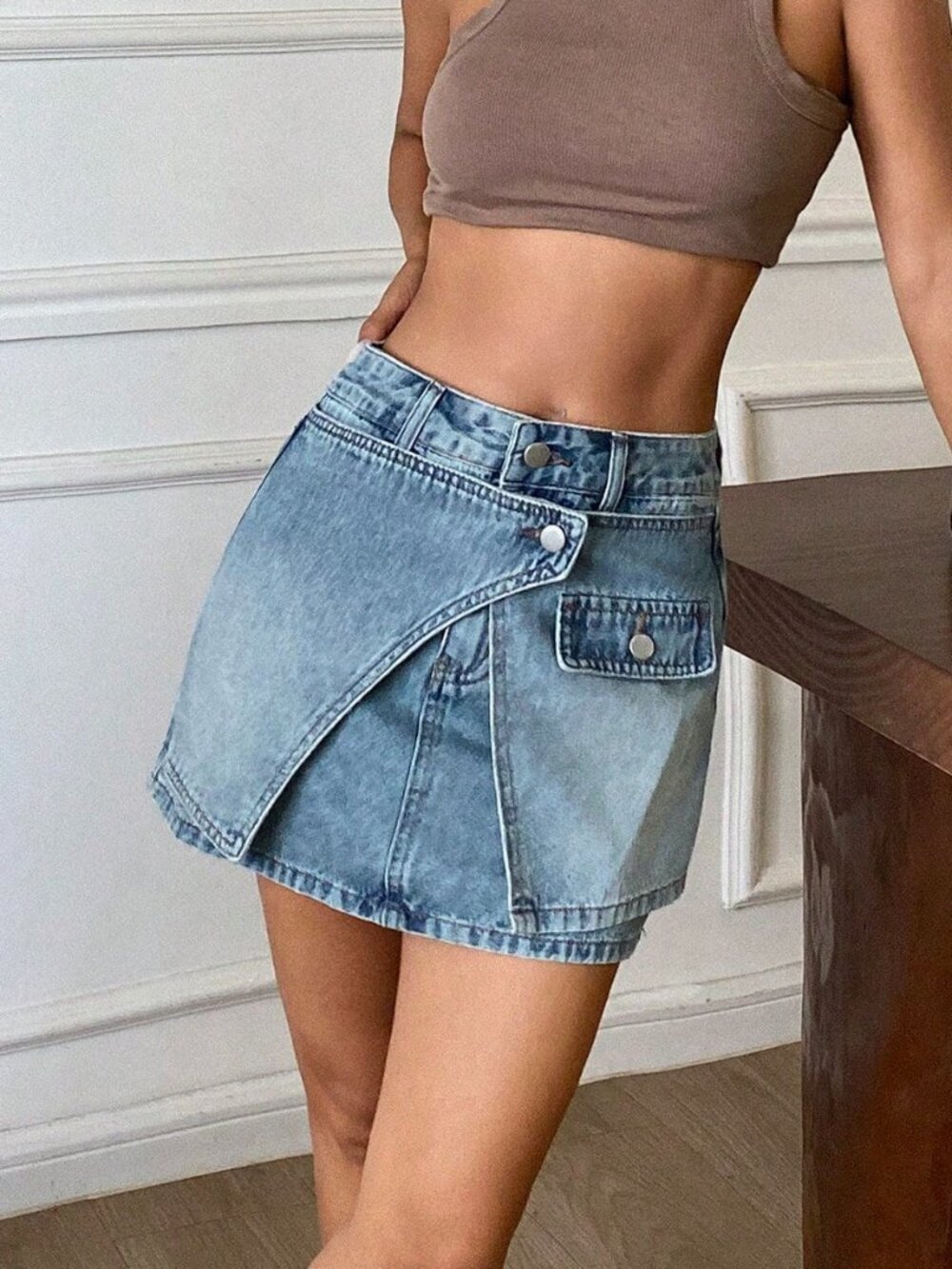 Medium Wash Casual Women's Regular Fit Mid-Waist Split Patchwork Denim Shorts - Picture 6 of 7